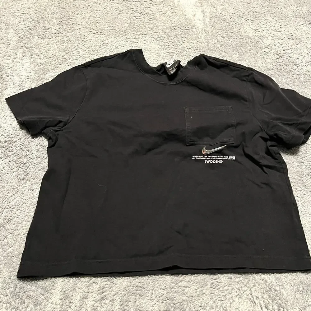 Nike Shirt Womens Large Swoosh Cropped Pocket T-Shirt DN4851-010 Essential Heavy